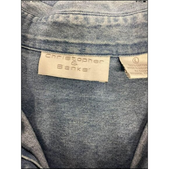 Women’s Vintage Christopher & Banks Button Up - Picture 6 of 8